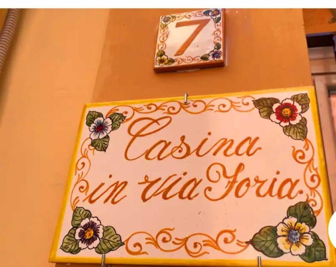 Casina Via Foria Bed & Breakfast Naples Exterior photo
