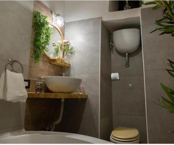 Casina Via Foria Bed & Breakfast Naples Exterior photo